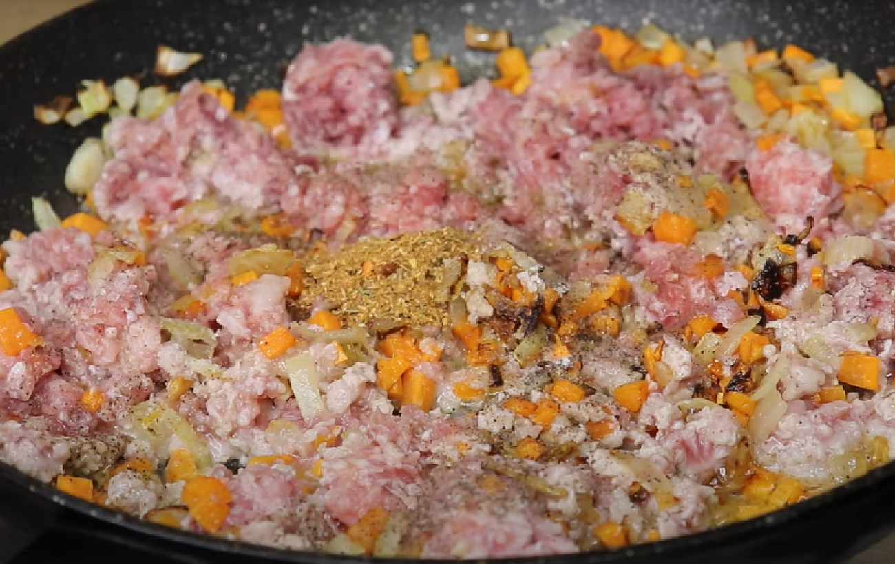 Мясная запеканка мусака: упрощенный рецепт сытного болгарского ужина